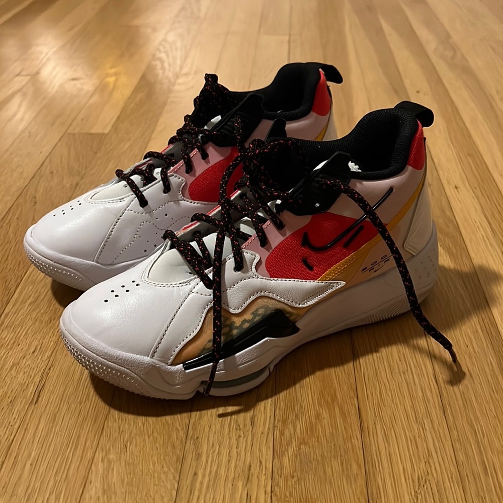 Nike Jordan Zoom '92 Women's Shoe - size 8 great condition